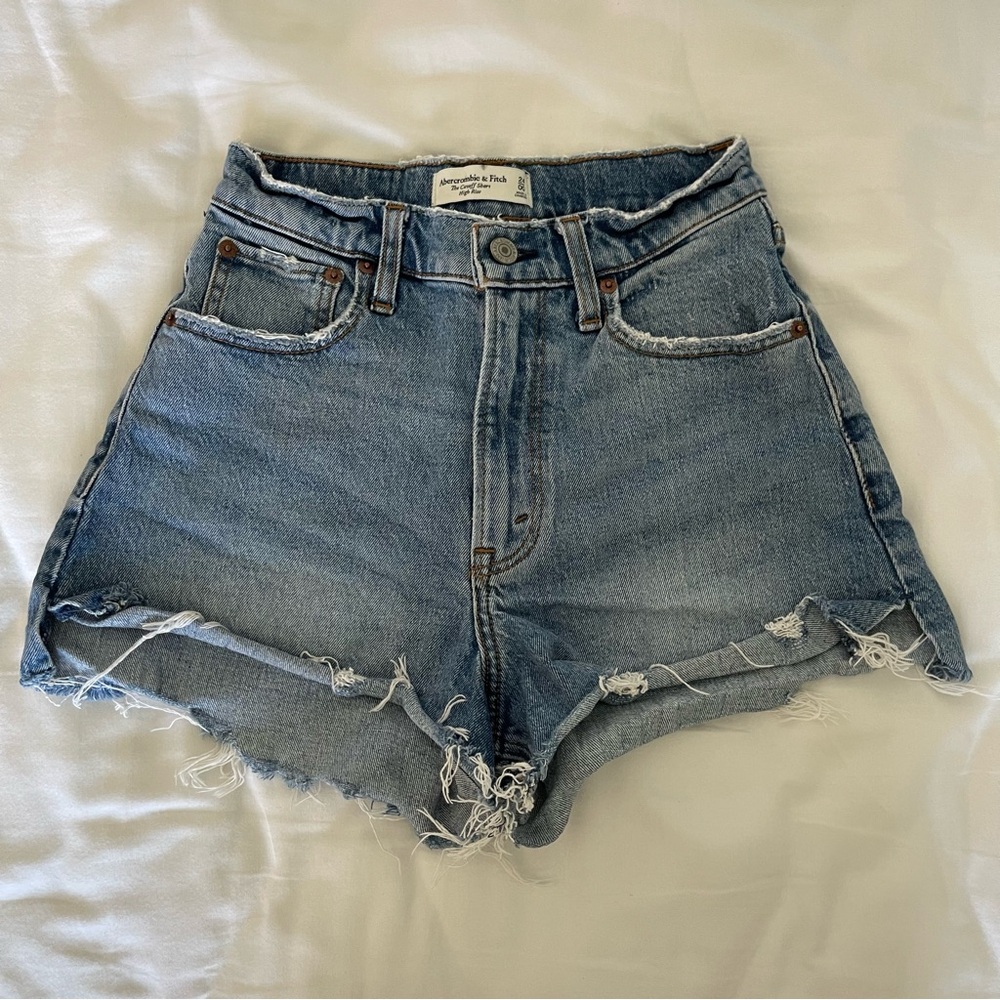 Abercrombie Cutoff Short High Rise